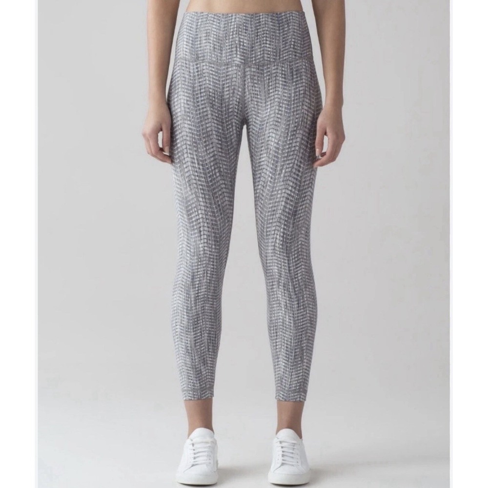 Lululemon Wunder Under 7/8 Tight 25" Inseam - Size 10